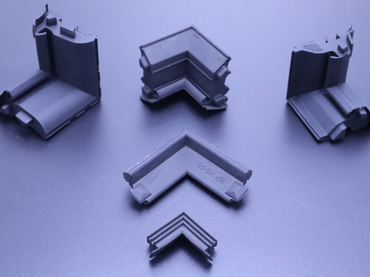 Frame Corners & 90° Joints